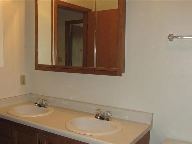 1829 Earl Rd — Photo 8