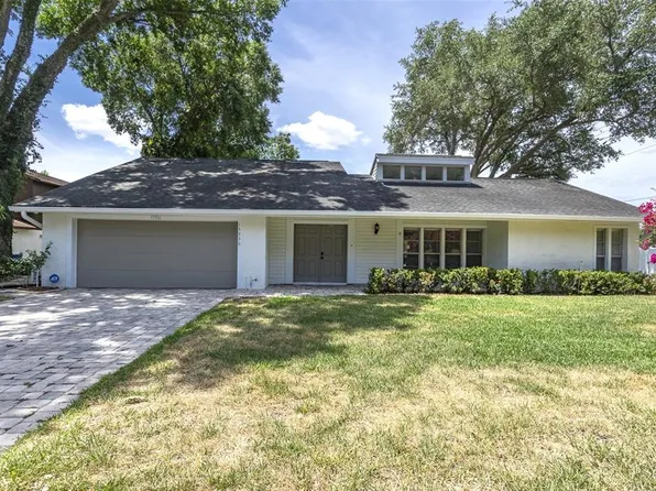15336 Winding Creek Dr, Tampa, FL 33613