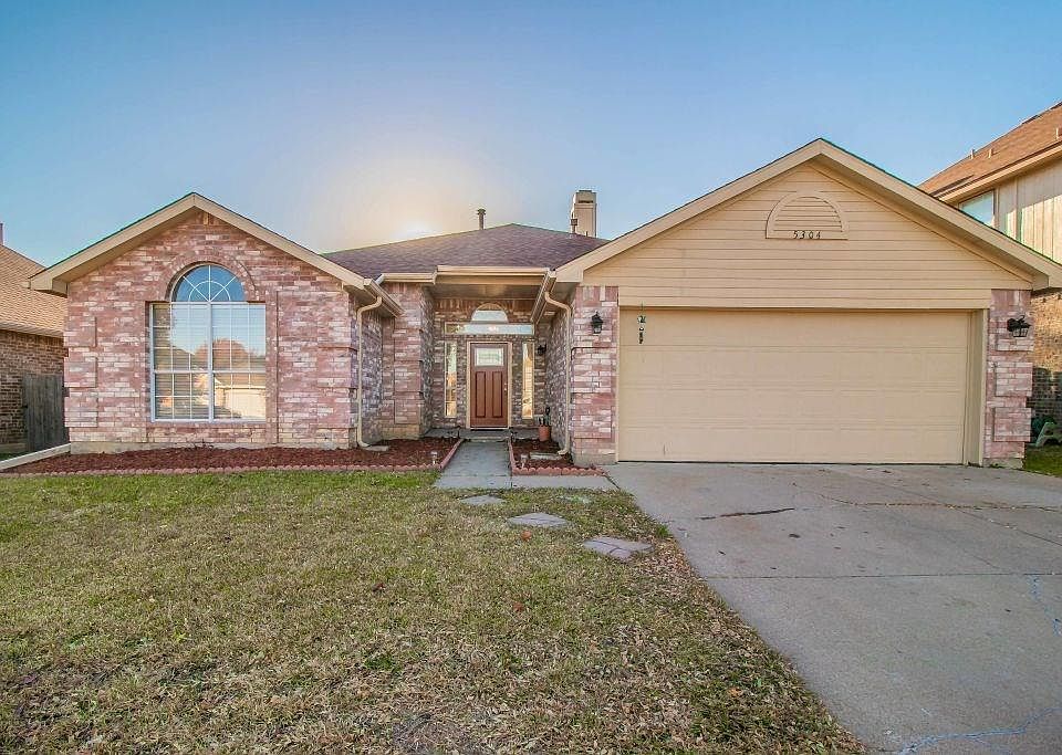 1st image of 5304 Alta Vista Ln