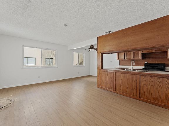 3rd image of 6434 Auburn Blvd APT 2