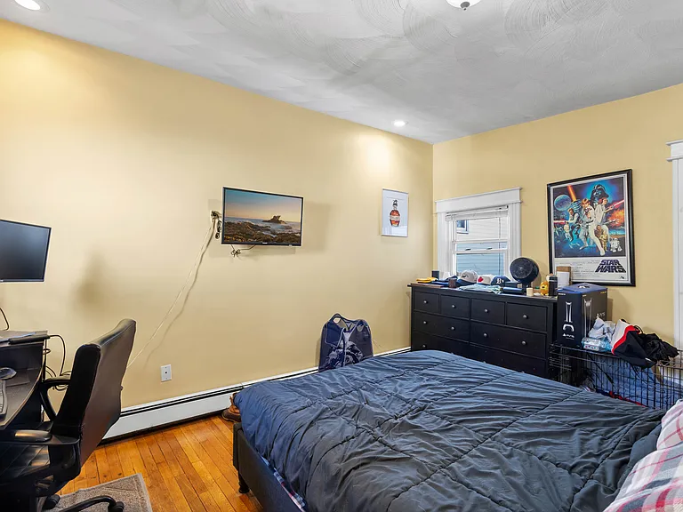 18 Gaston St #2 — Photo 9
