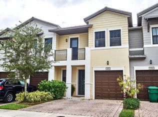 5890 NW 104th Path #5890, Miami, FL 33178