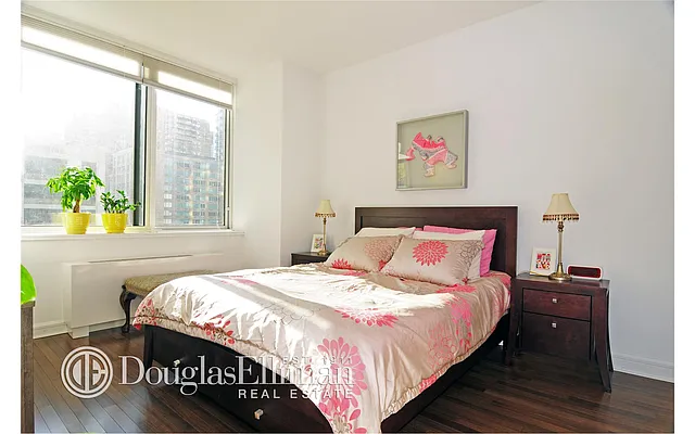 Sold by Douglas Elliman | media 8