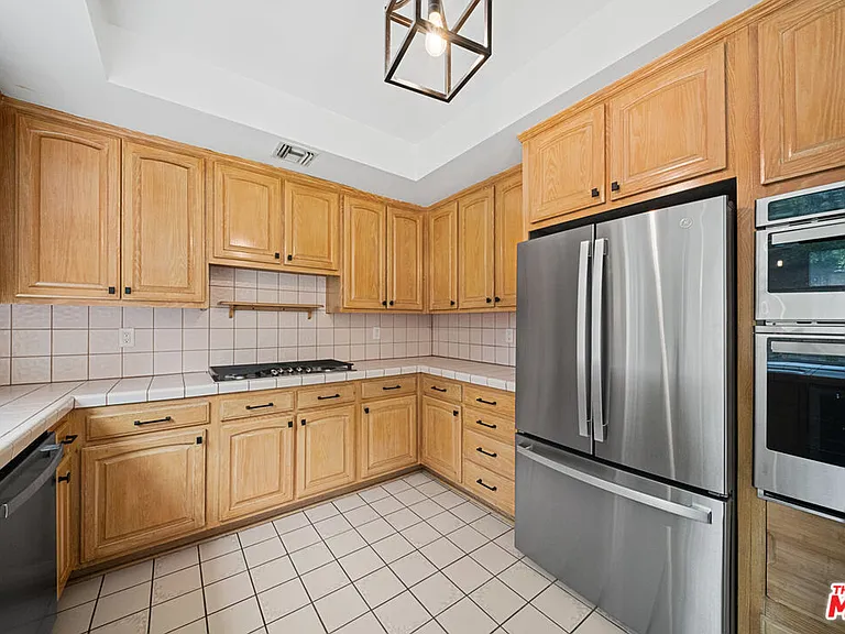 4144 Colfax Ave — Photo 20