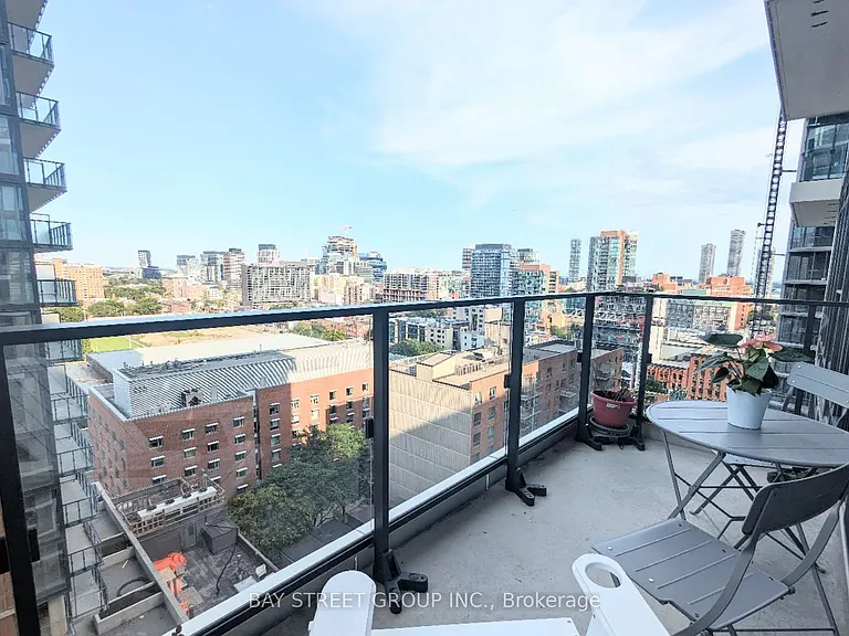 77 Shuter St #1707 — Photo 15