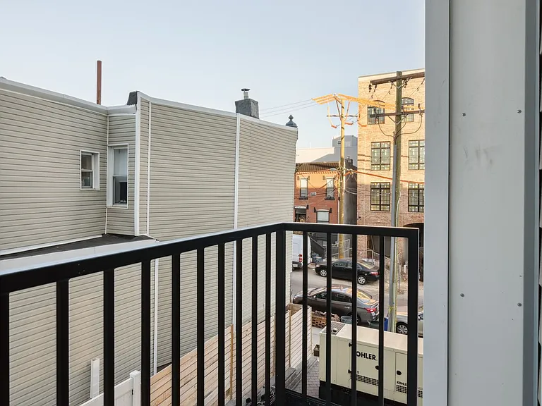 Graduate Pointe — Photo 106