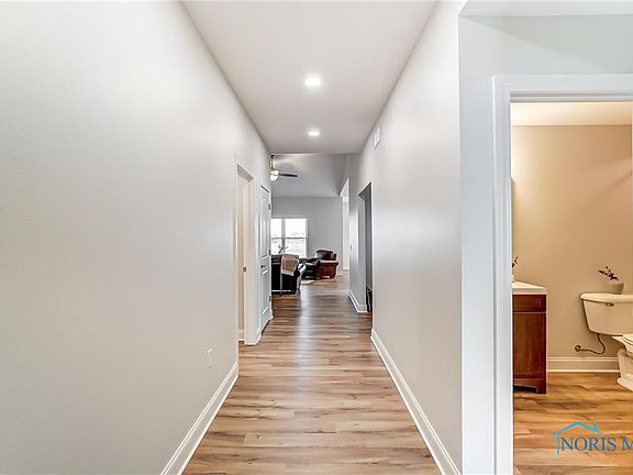 5th image of 5017 Noah Ln