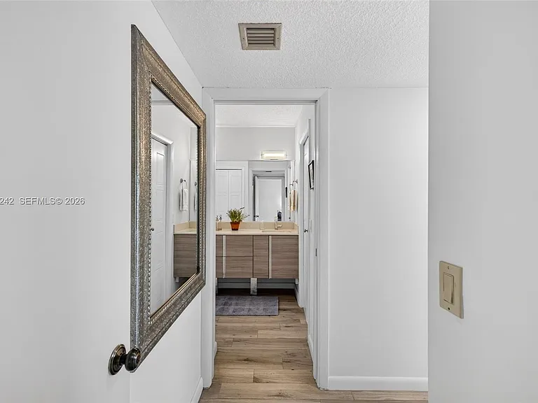 16431 Blatt Blvd #202 — Photo 28