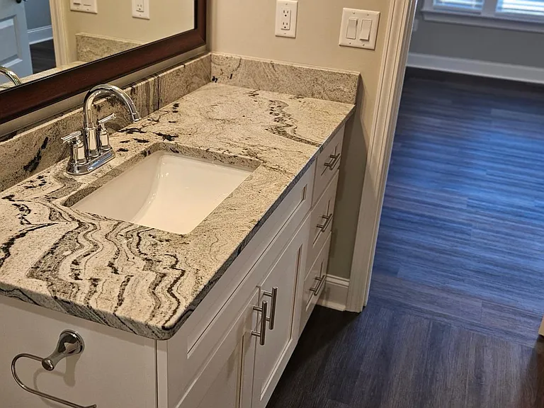 28 E Cherry St — Photo 13