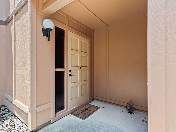 4th image of 325 Timberline Trl