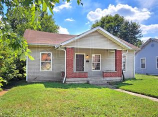 1402 Berry Blvd, Louisville, KY 40215