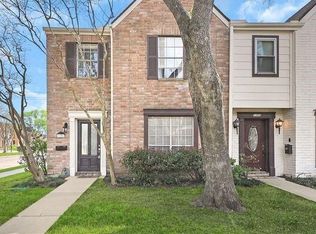 1101 Country Place Dr, Houston, TX 77079