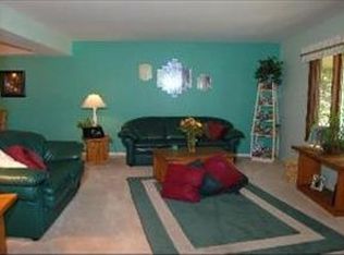 1100 Berkenshire Ln, Elk Grove Village, IL 60007