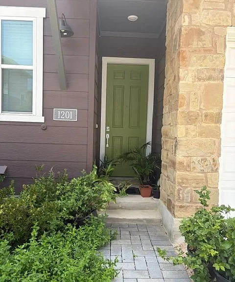 1020 Vista View Dr #1201 — Photo 3