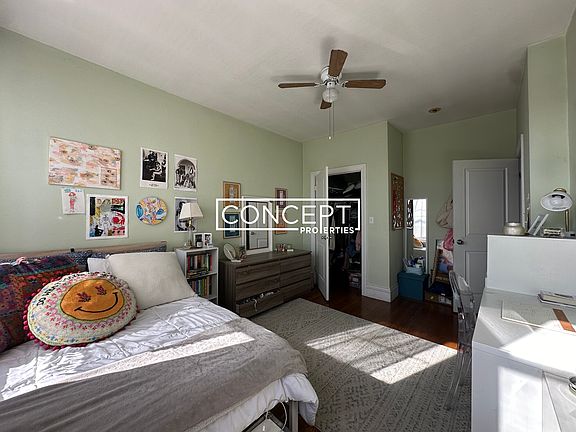 3rd image of 11 Babcock St #2DY