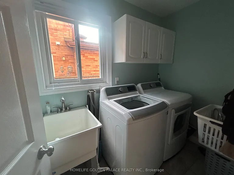 451 Traviss Dr — Photo 5