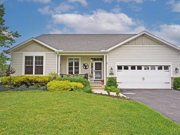 2904 Oak Tree Ln, Bethel, OH 45106