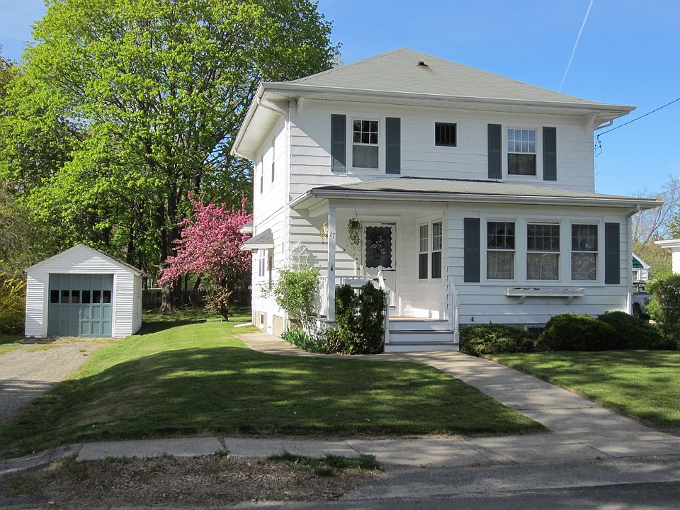1st image of 17 Enfield Dr