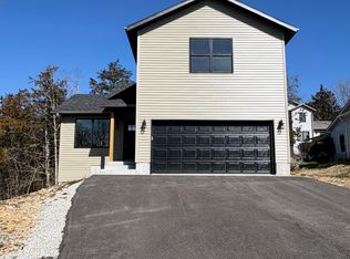 202 Eric Dr, Kirbyville, MO 65679