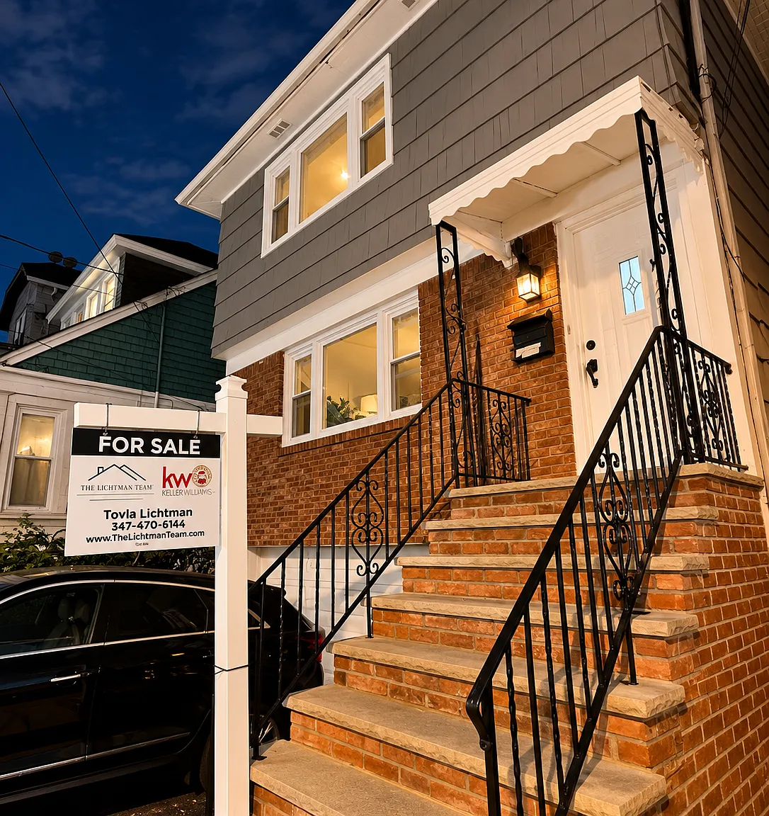 3 bed, $2,300 — Photo 2