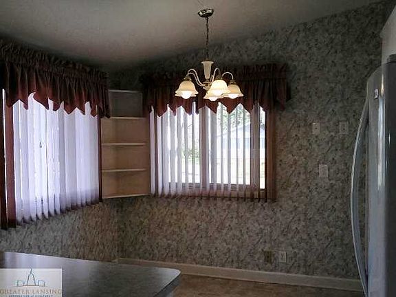 5th image of 1309 N Hayford Ave