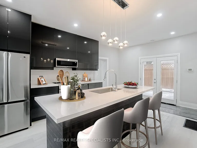 86 Mill St — Photo 17