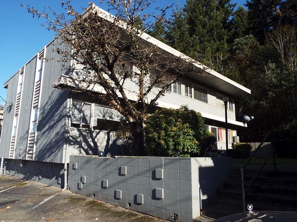 1st image of 550 156th Ave SE APT C