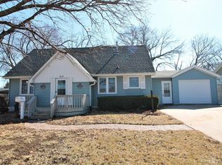 614 W Clark St, Clarinda, IA 51632