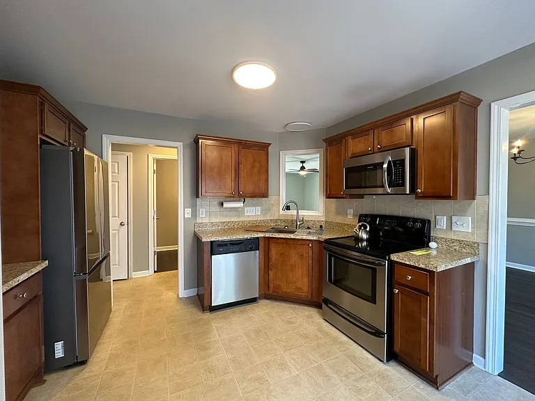 66 Great Oak Ct — Photo 12