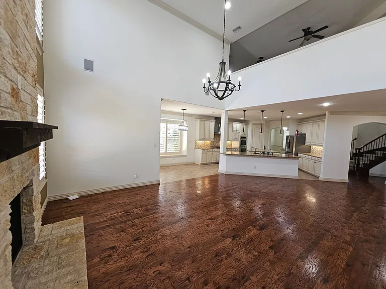 12340 Payne St — Photo 4