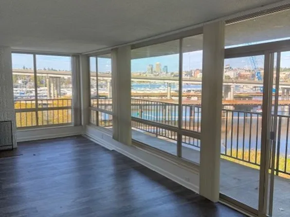 Four Seasons - 1 Bedroom Units available with amazing views by the water. Parking spots available!, 2410 Boyer Ave E #210, Seattle, WA 98112