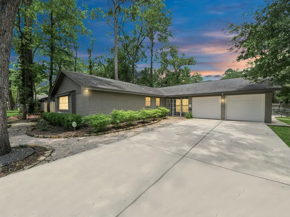 24 Woody Creek Dr, Conroe, TX 77301