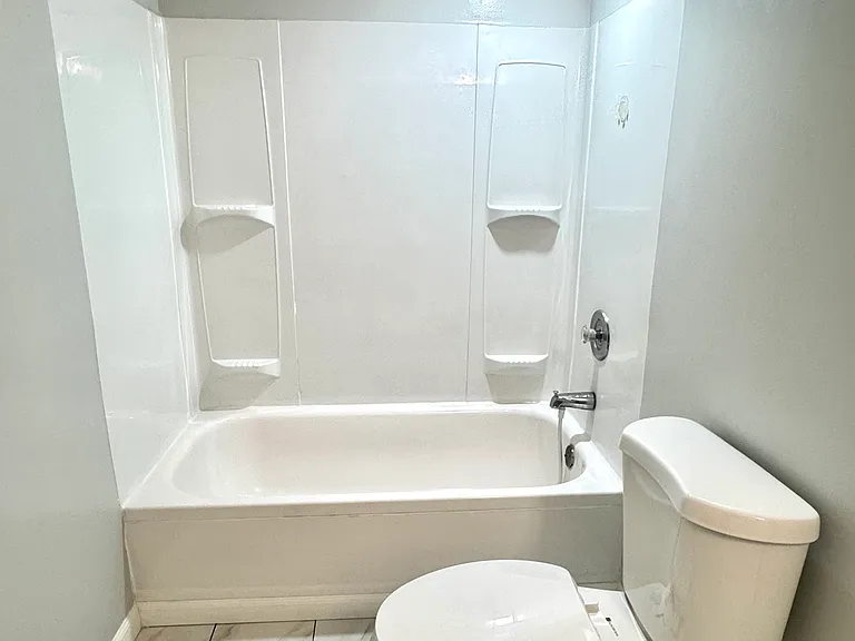 7134 Westview Pl #B — Photo 11