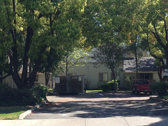 3rd image of 700 McCoy Ct APT 25