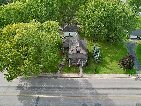 4th image of 801 Division Street