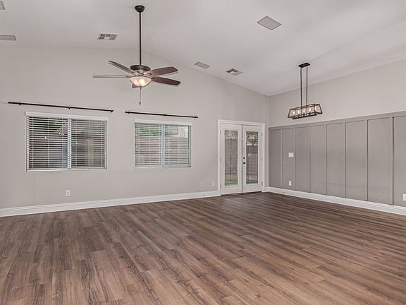 4th image of 3520 Amish Ave