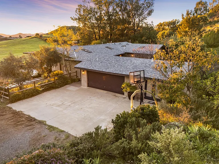 11345 Pacific View Dr — Photo 55