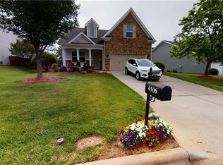 4506 Treebark Ln, High Point, NC 27265