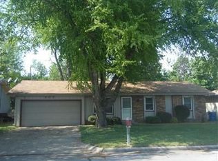 903 E Guinevere St, Springfield, MO 65807