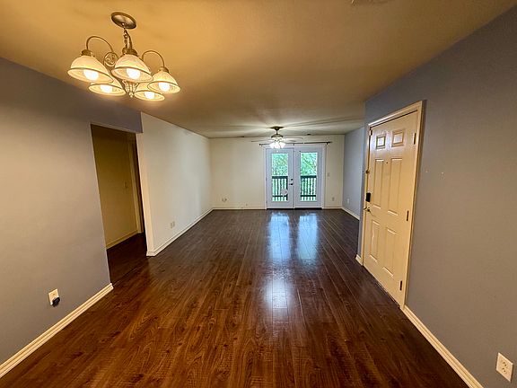 2nd image of 200 Toni Ln APT A