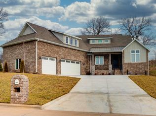 2549 E Olde Ivy St, Springfield, MO 65890