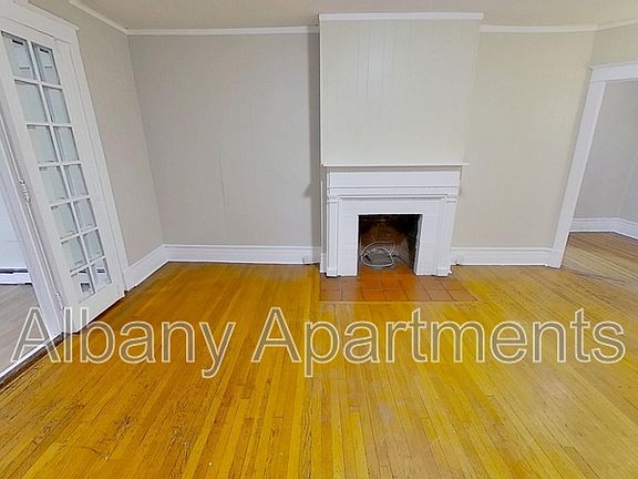 3rd image of 100 Ryckman Ave #1