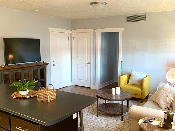 2nd image of 555 E 100 S APT 205