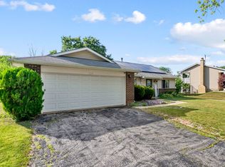 116 Cloverleaf Rd, Matteson, IL 60443