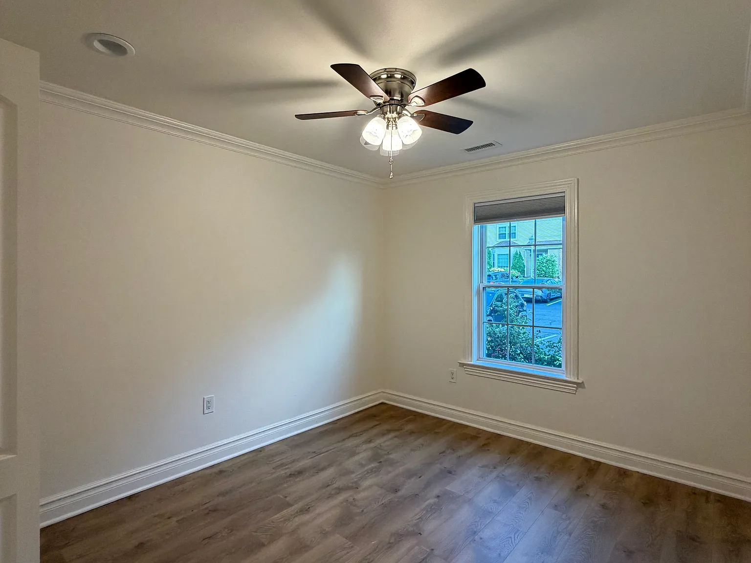 2 bed, 1140 sqft, $2,900 — Photo 3