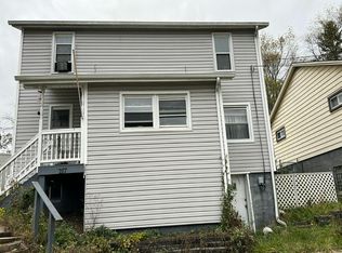 145 Pollock St, Tarentum, PA 15084