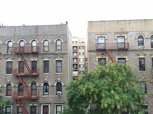 Rented by Bohemia Realty Group | media 32