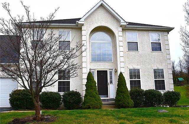 1st image of 131 Walker Dr