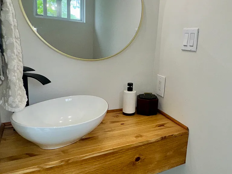 Country Lane Dr — Photo 2
