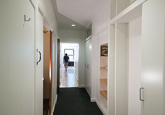 4th image of 307 Cumberland St #1